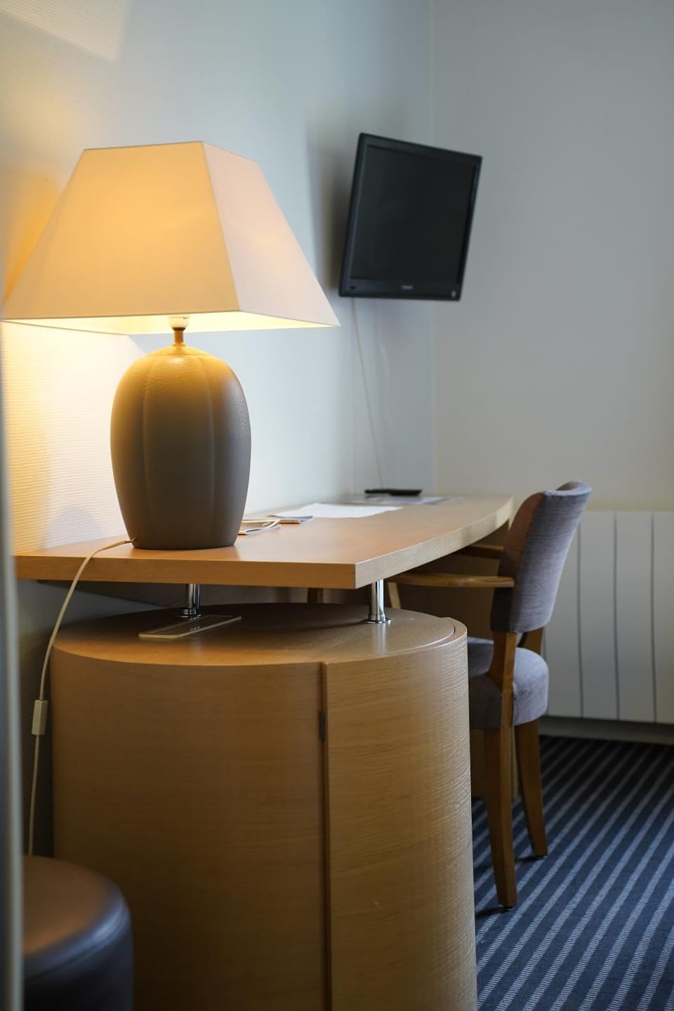 Seating area, Bedroom