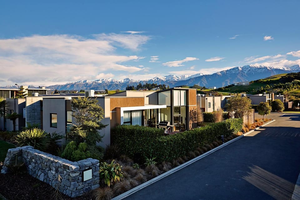 Property building, Bird's eye view