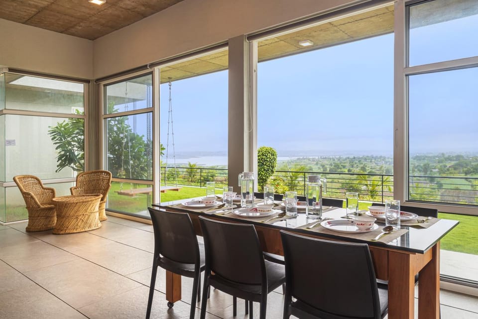 Patio, Day, Natural landscape, View (from property/room), Balcony/Terrace, Living room, Seating area, Dining area