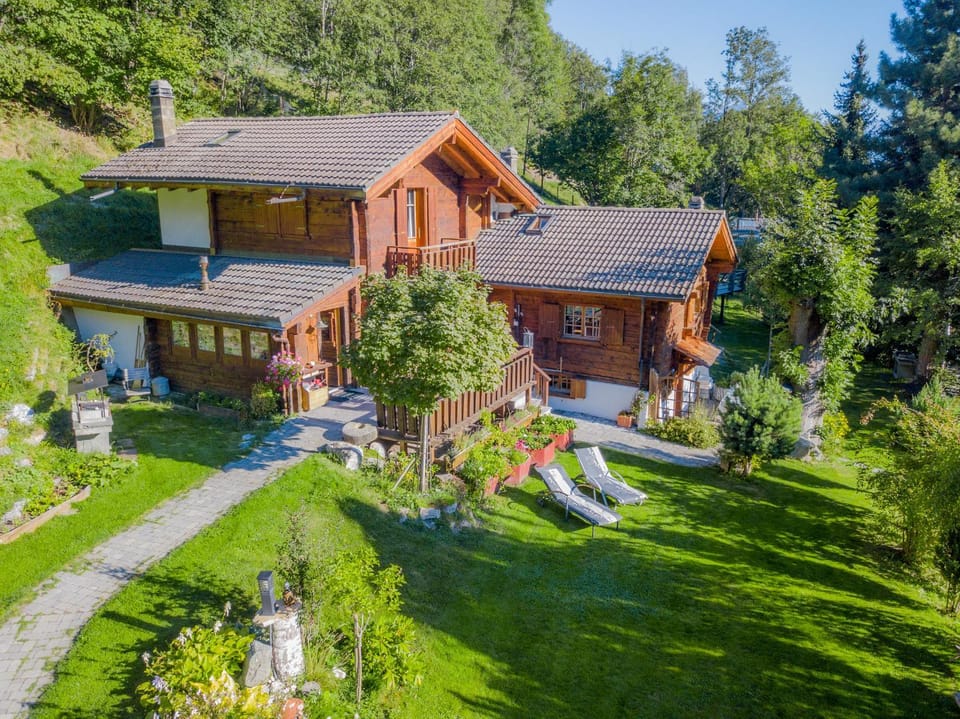 Property building, Bird's eye view