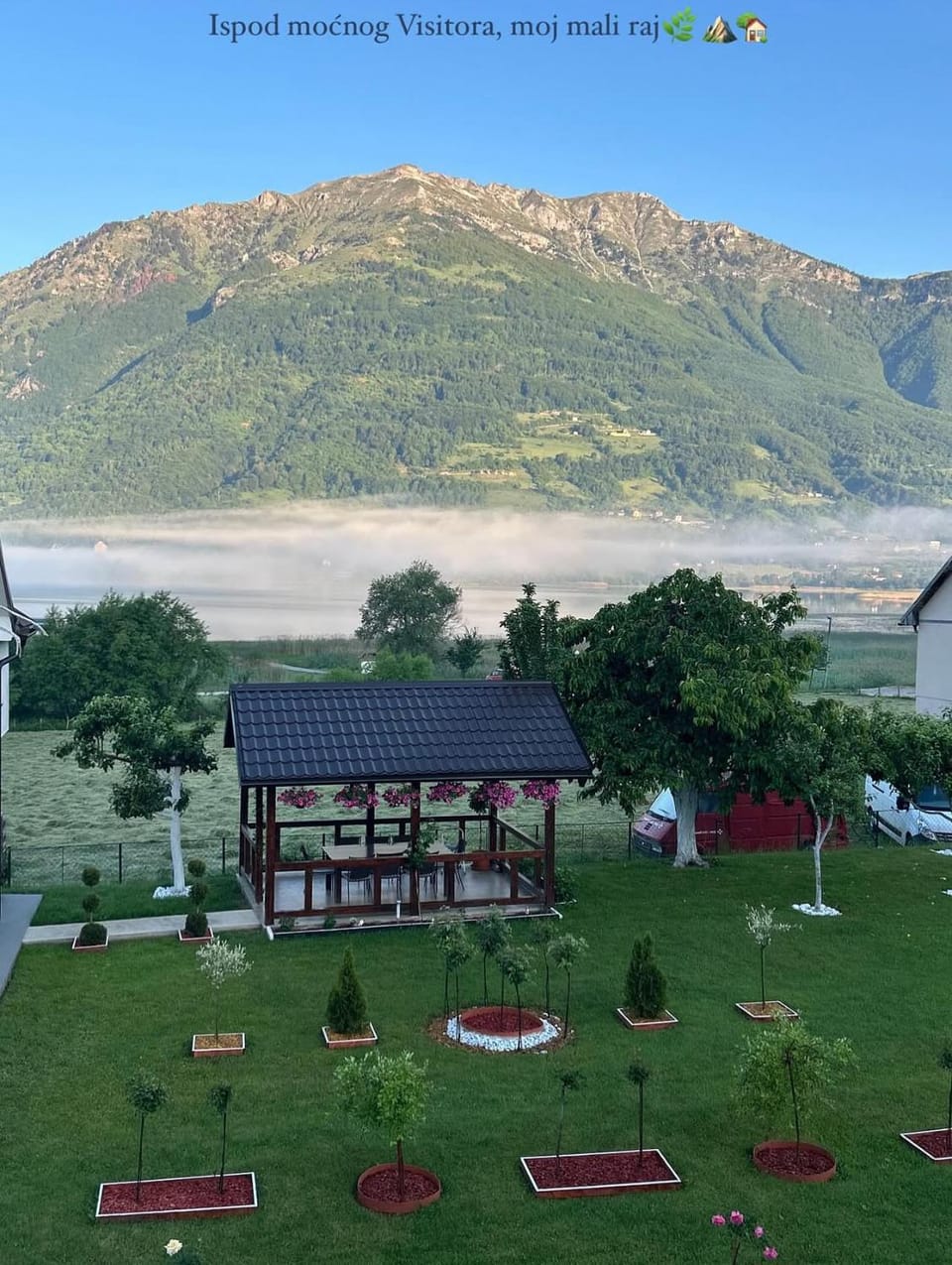 Guest House Blue Views Villa in Montenegro