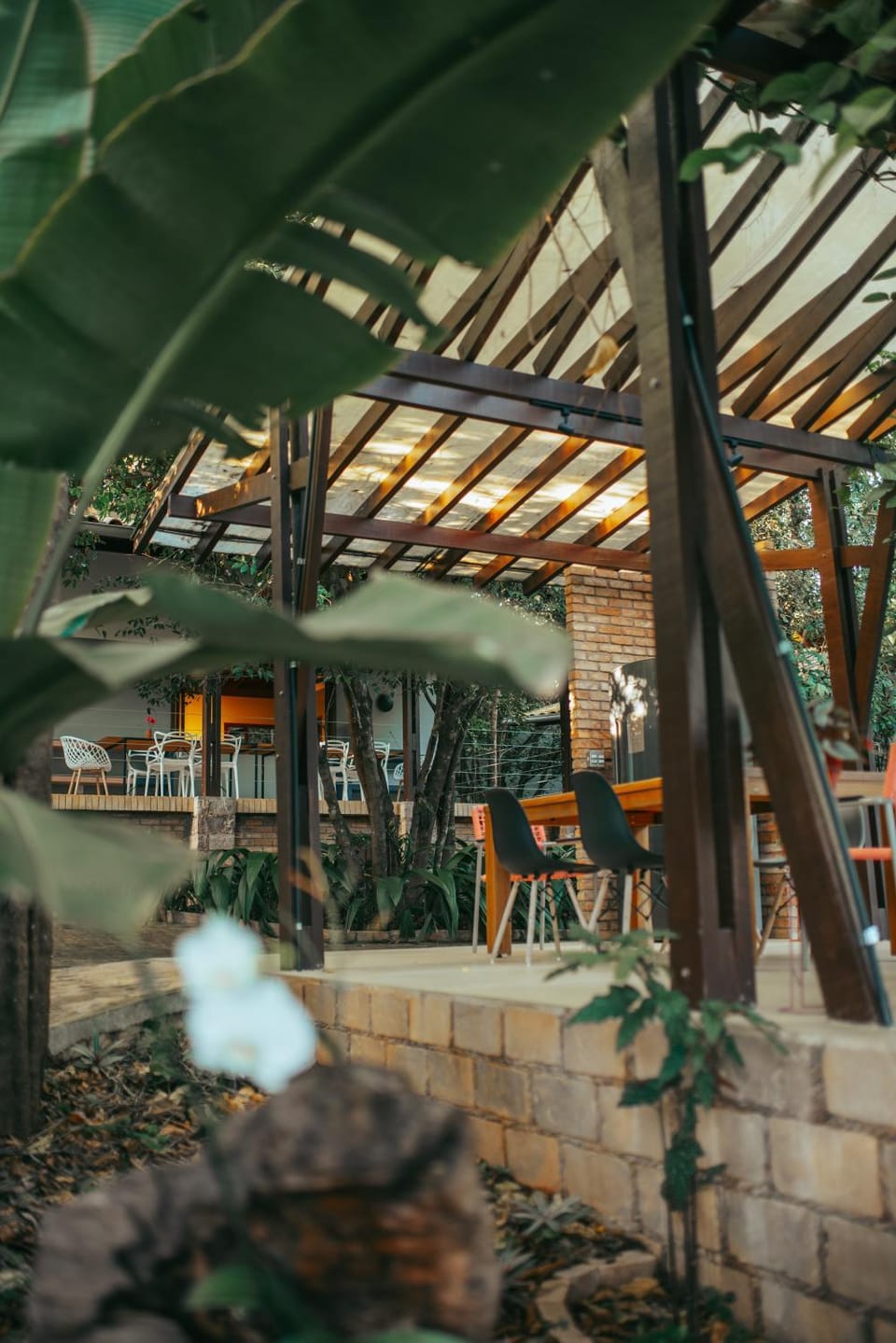 Day, Seating area
