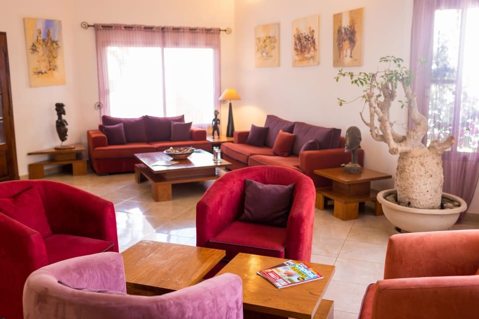 Living room, Seating area