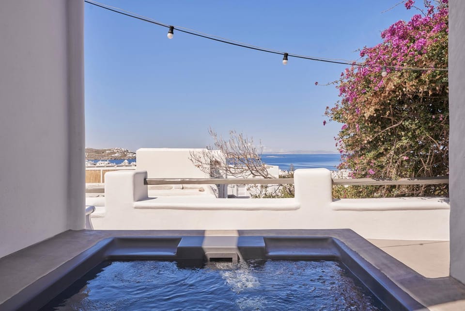 Natural landscape, Hot Tub, Balcony/Terrace
