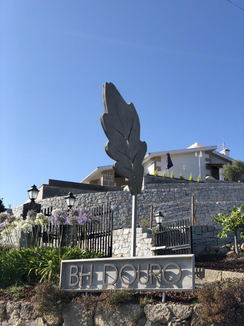 Property building, Property logo or sign