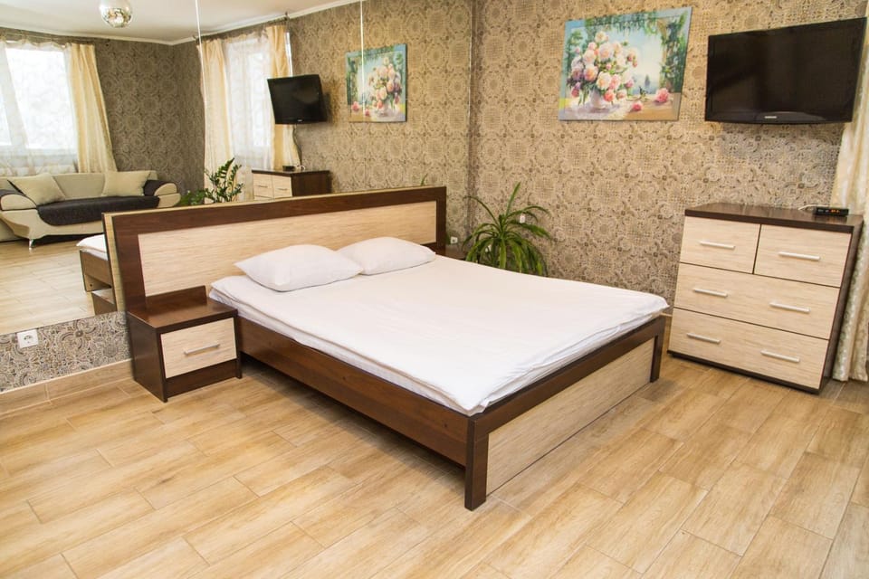 Economy Express Voyage Lviv Hotel in Lviv