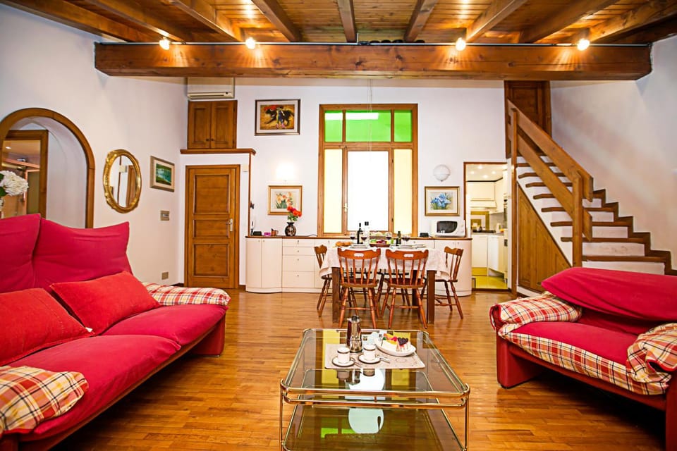 Living room, Dining area