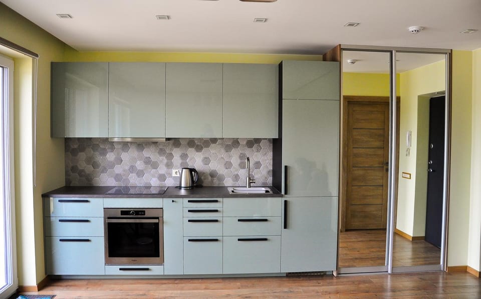 Kitchen or kitchenette