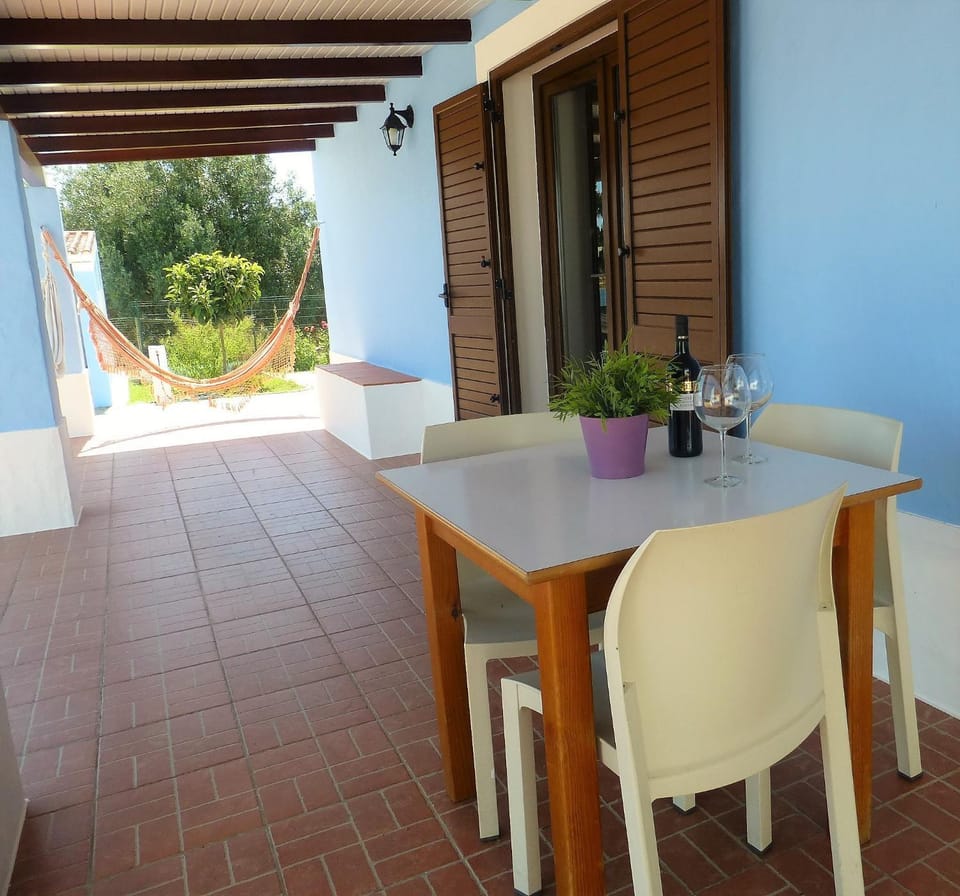 Property building, Balcony/Terrace