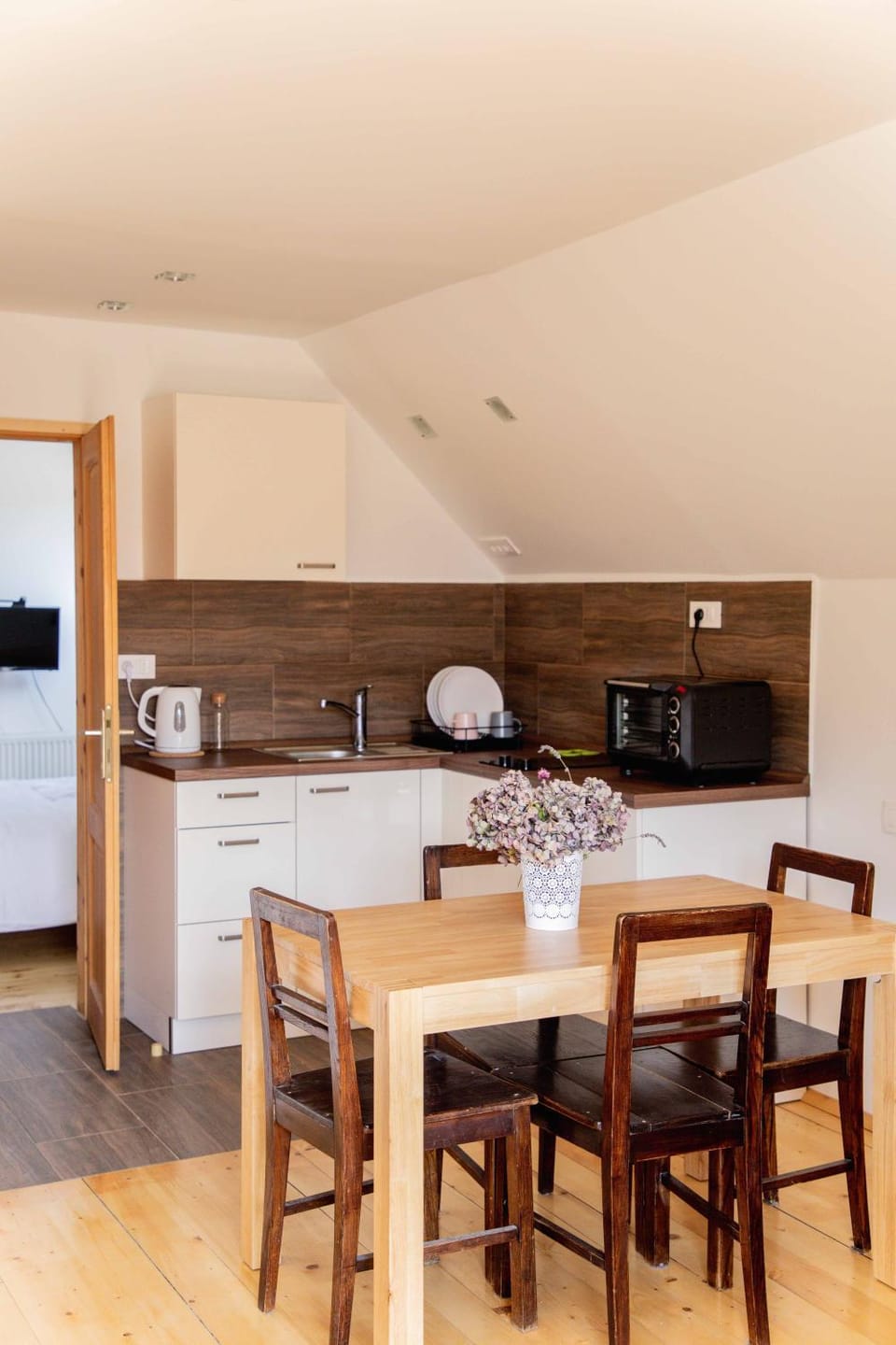 Kitchen or kitchenette
