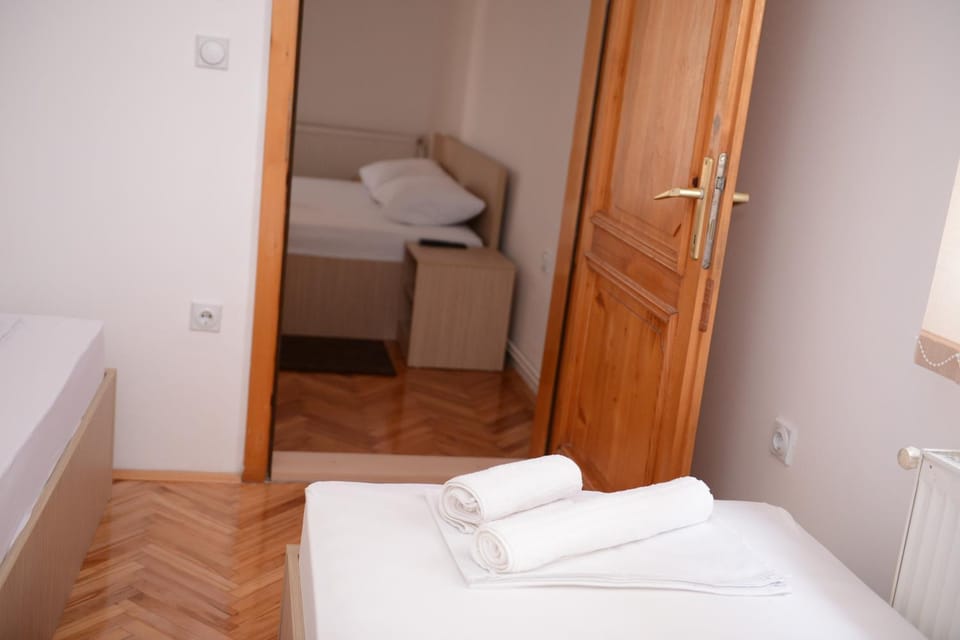 Prenoćište-Vila Tasić Apartment hotel in Serbia