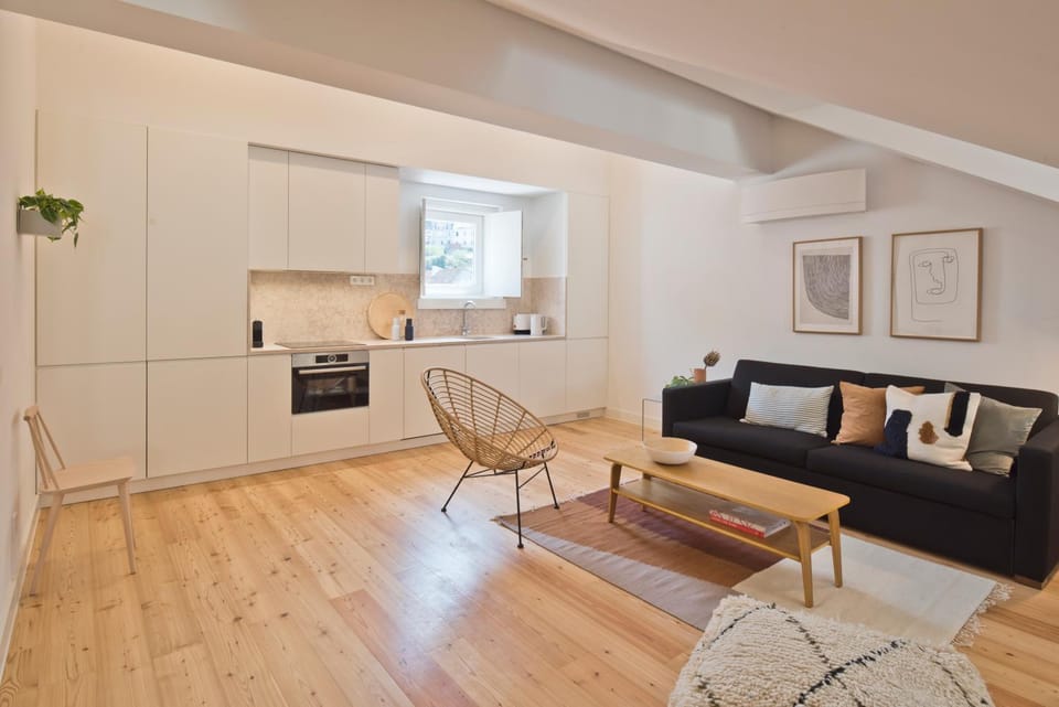 Kitchen or kitchenette, Living room