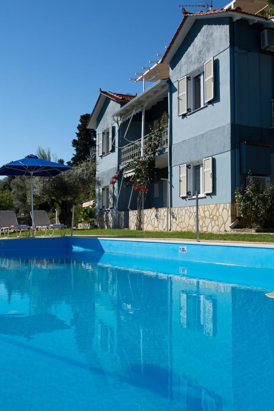 Swimming pool, Swimming pool