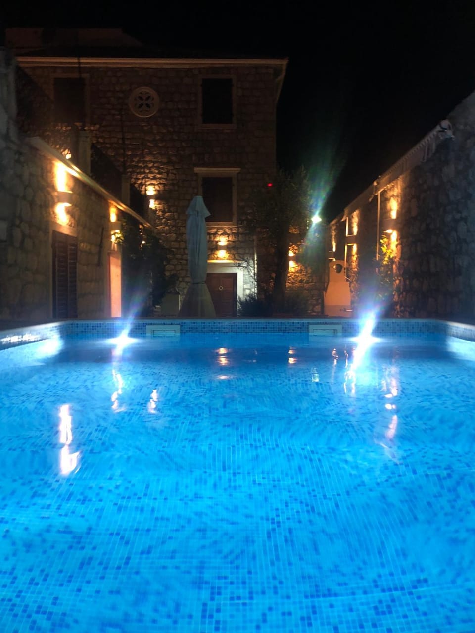 Large Luxury Waterfront Villa 500m2 with Private Pool and Private Beach for 15 People Villa in Muo