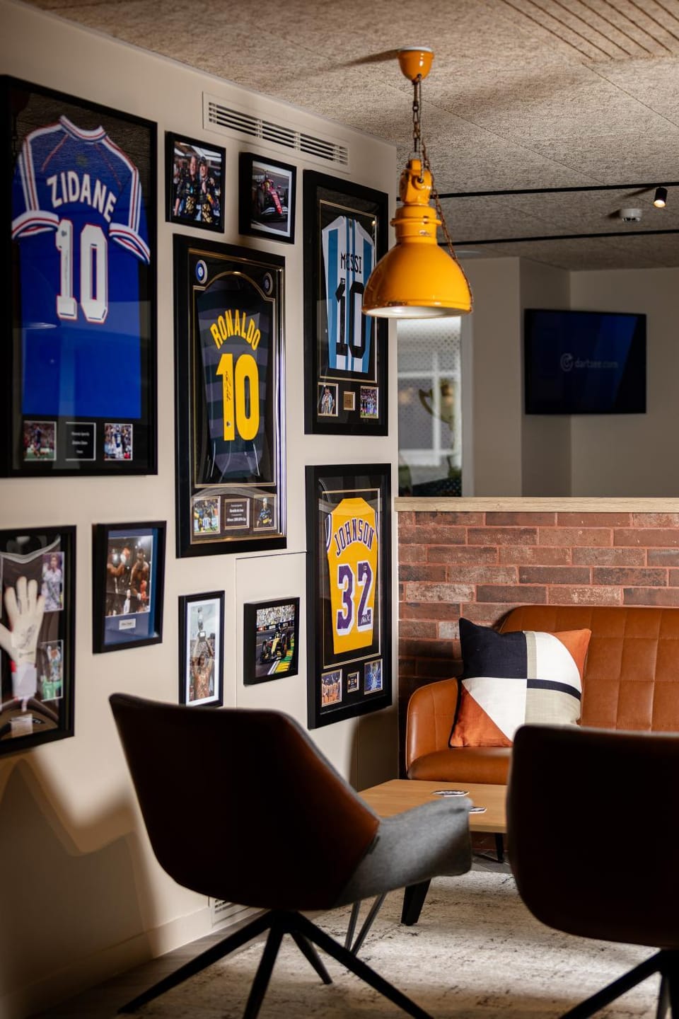 Lounge or bar