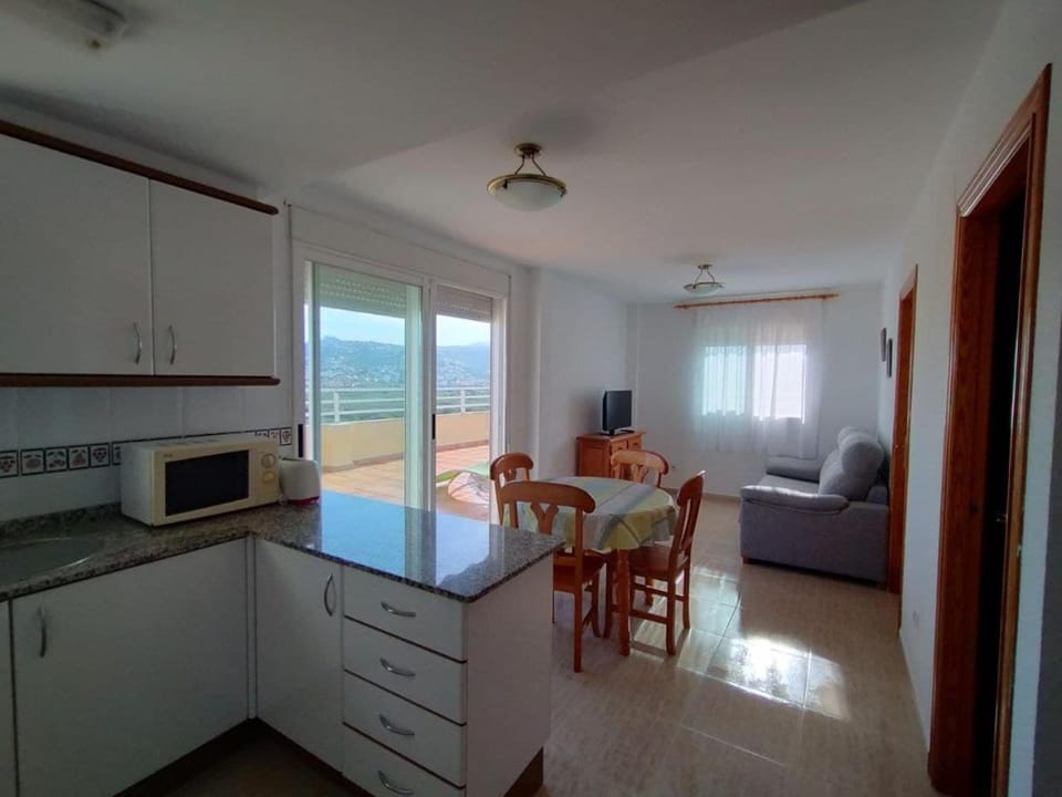 PRECIOSO ÁTICO CON AIRE ACONDICIONADO y PISCINA Apartment in Peniscola