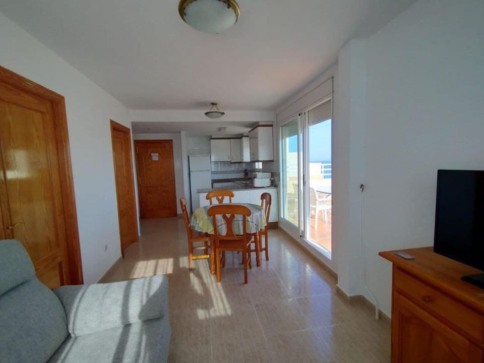 PRECIOSO ÁTICO CON AIRE ACONDICIONADO y PISCINA Apartment in Peniscola