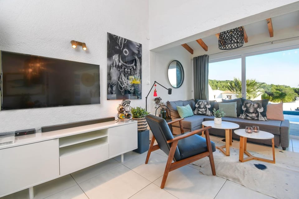 TV and multimedia, Living room