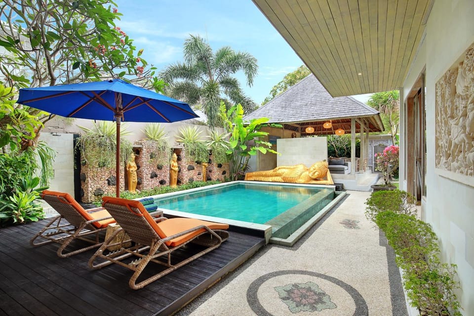 Patio, Swimming pool