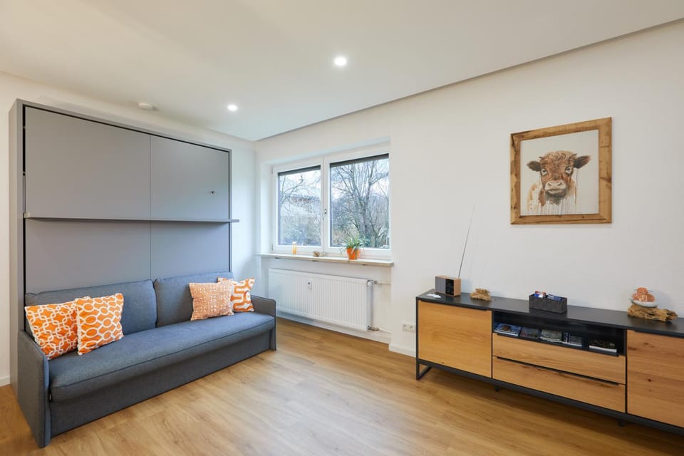 Bed, Living room
