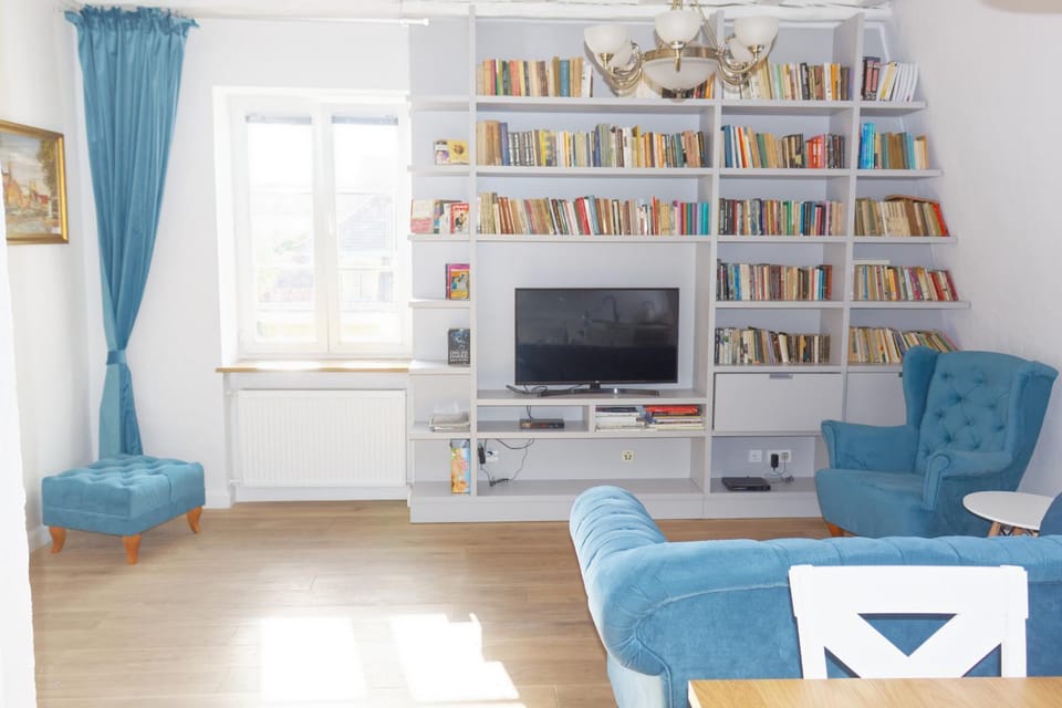 Library, TV and multimedia, Living room, Seating area