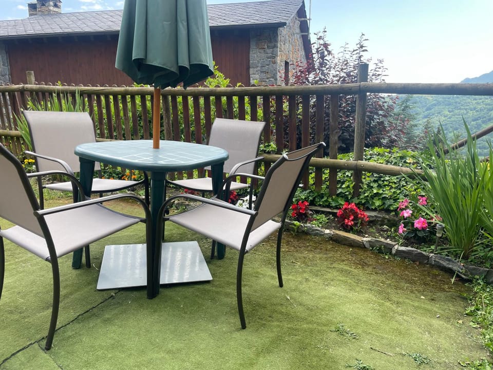 Garden, Garden view