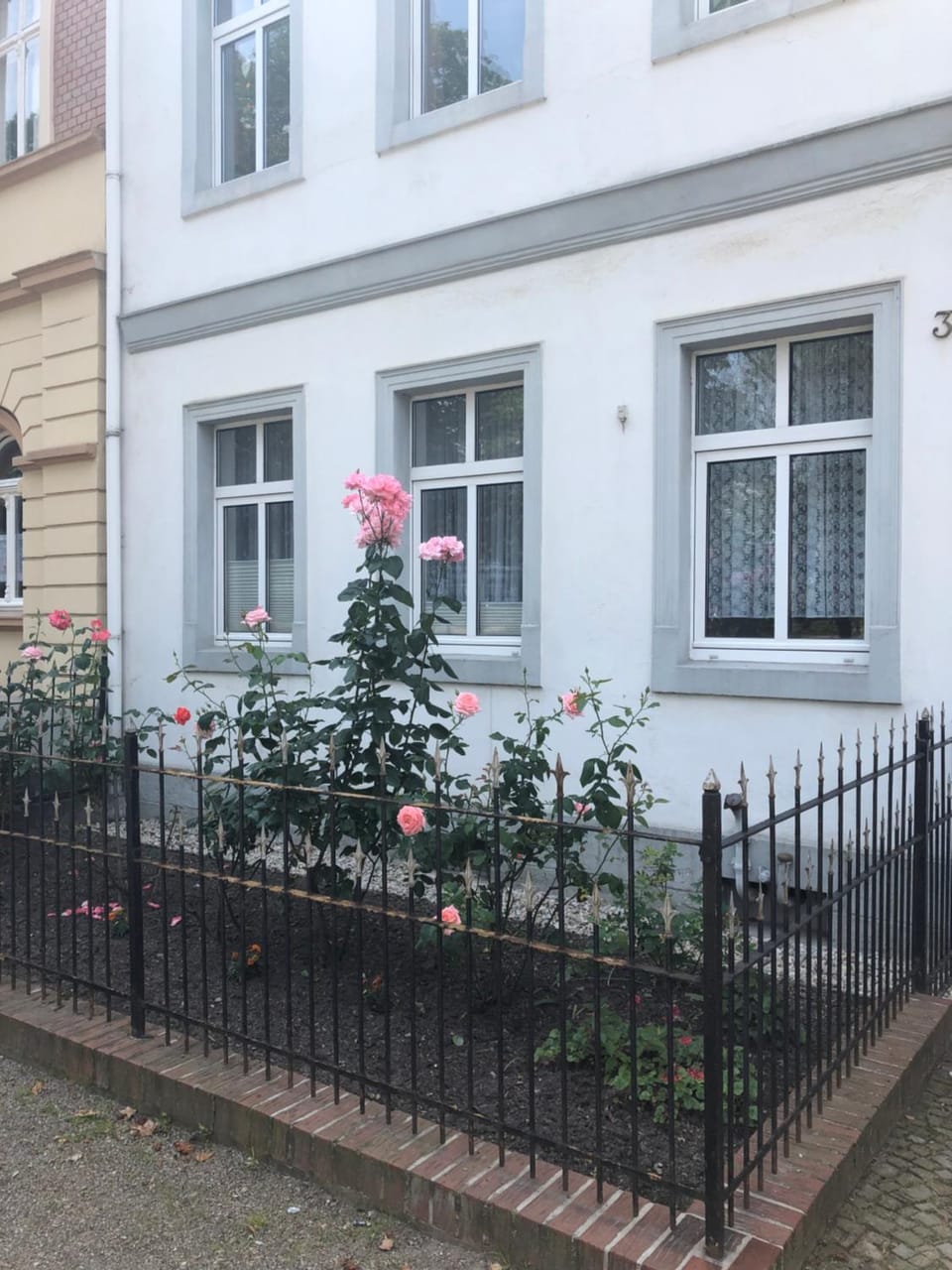 Property building, Facade/entrance