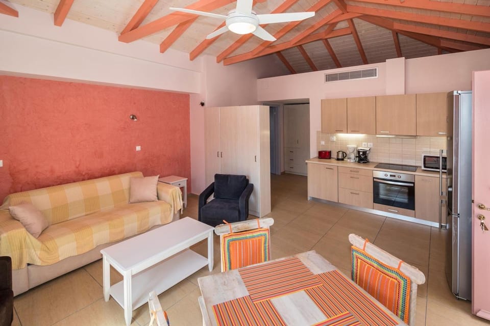 Athena's cottage Stoupa Villa in Messenia