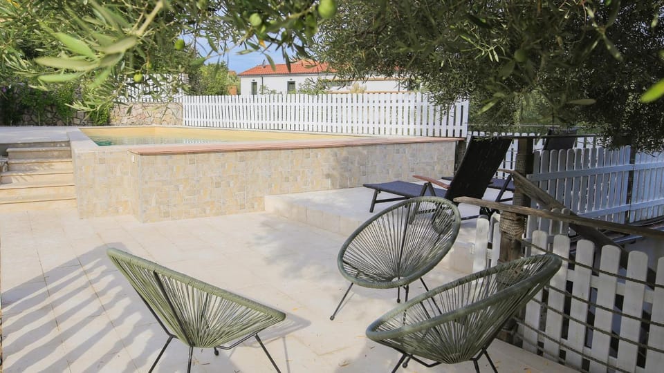 Garden, Balcony/Terrace, Pool view, Swimming pool