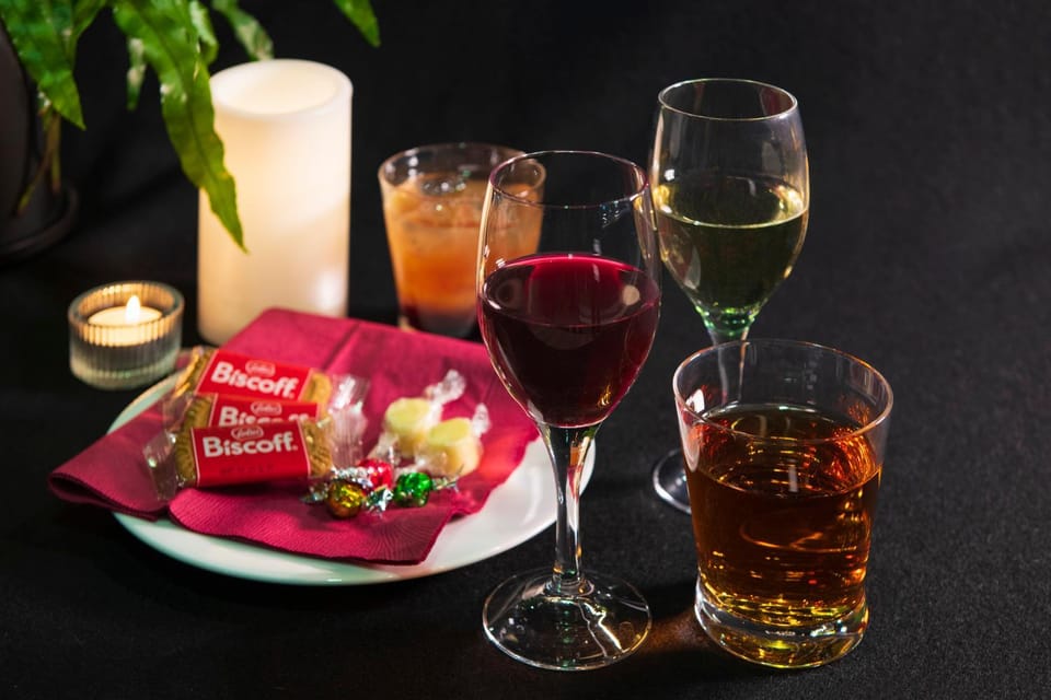 Food and drinks, Food, Drinks, Alcoholic drinks