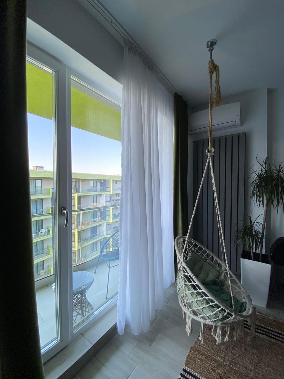 View (from property/room), Living room, Seating area