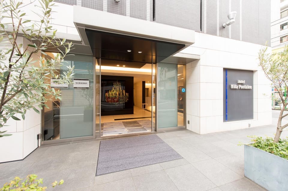 Facade/entrance