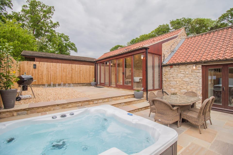 Patio, BBQ facilities, Balcony/Terrace, Seating area, Area and facilities