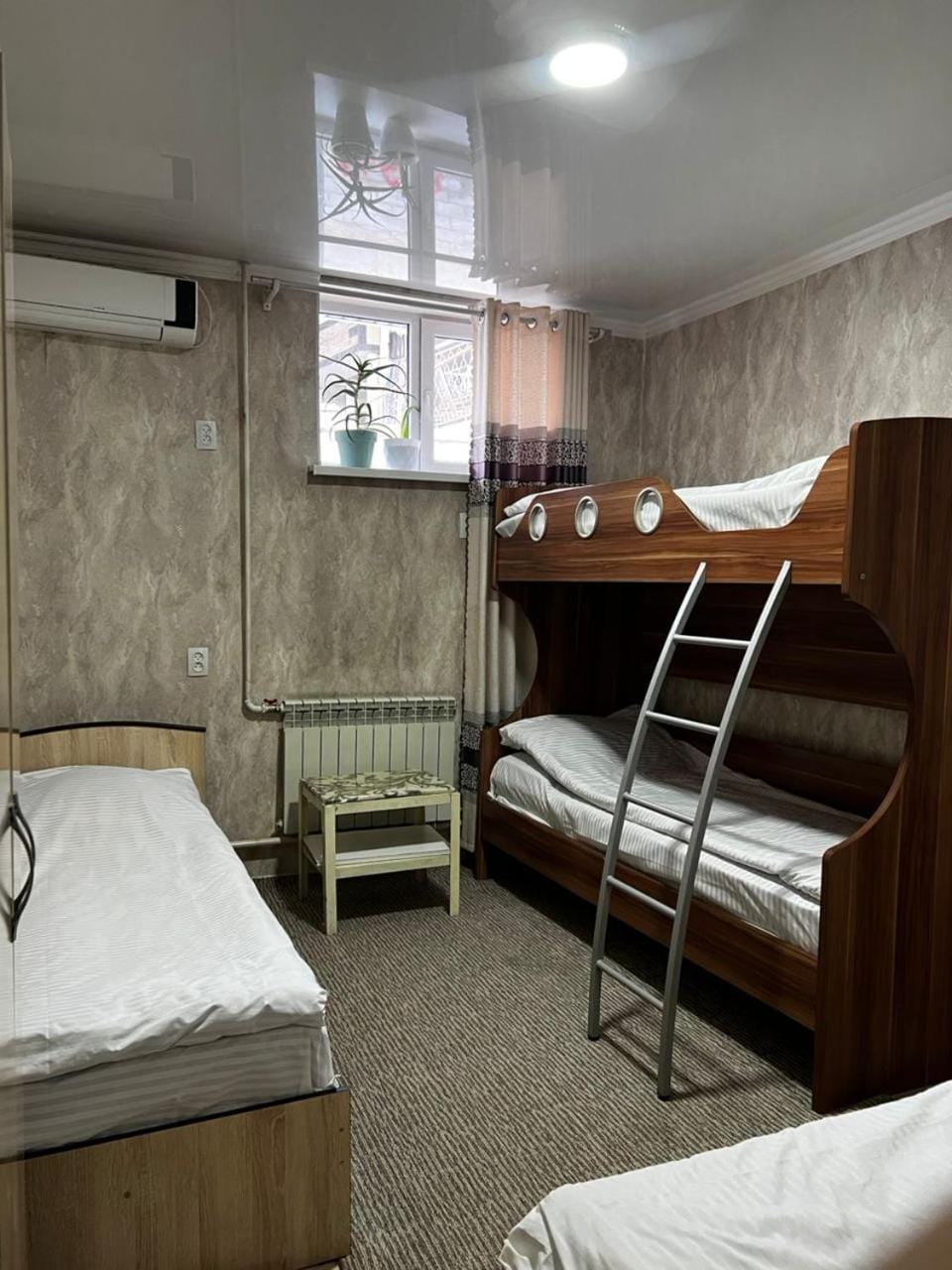 Hostel Sulaiman-Too Hostel in Europe