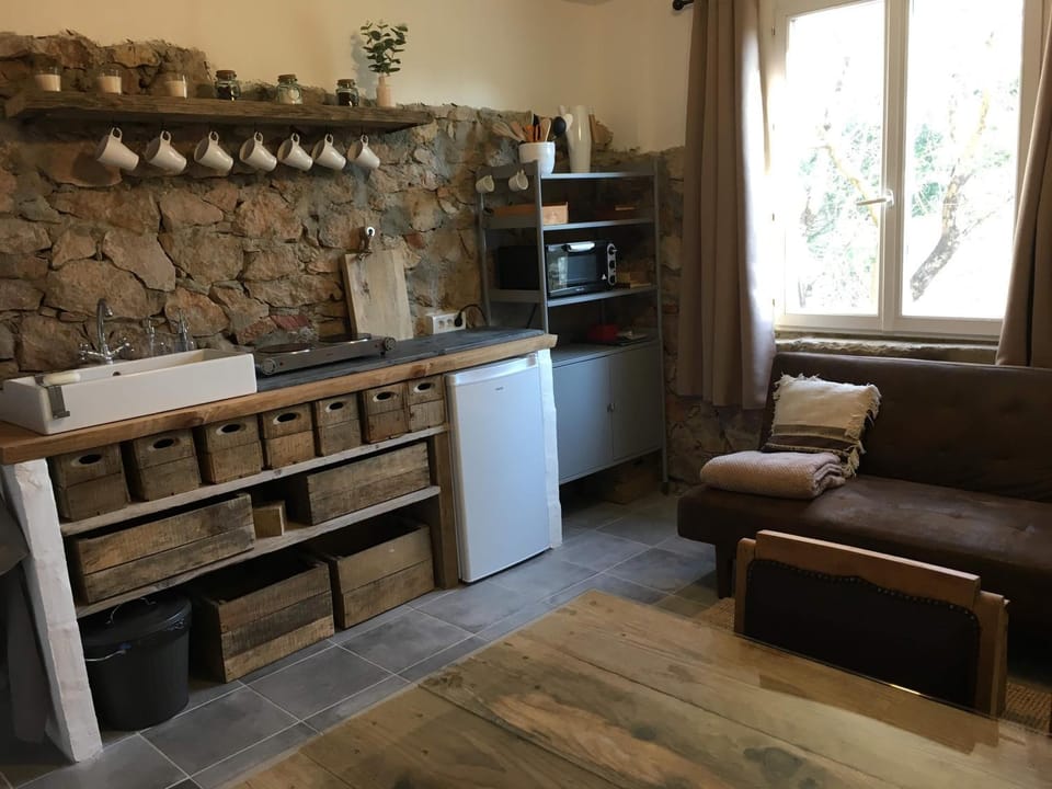 Maisonnette cosy avec jardin privé au calme Apartment in Toulon