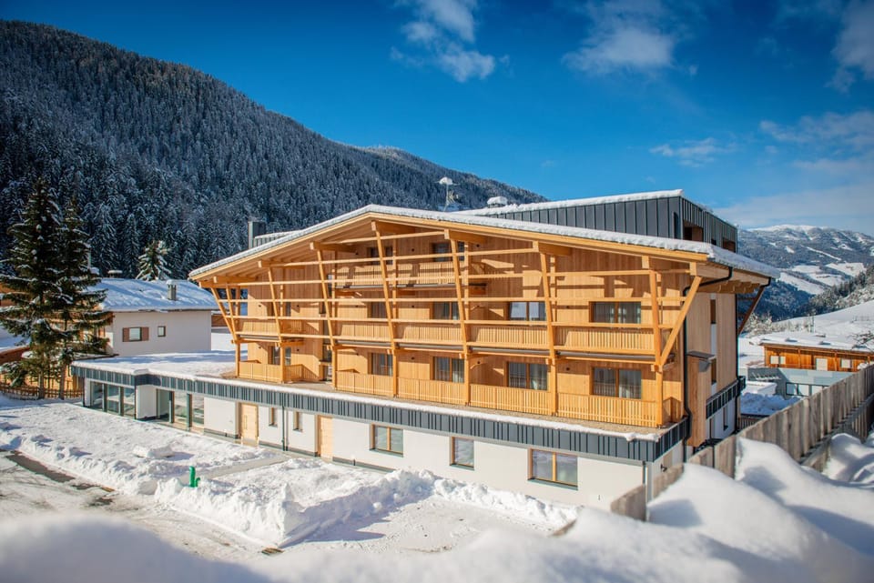 Property building, Winter