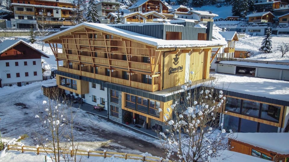 Property building, Winter