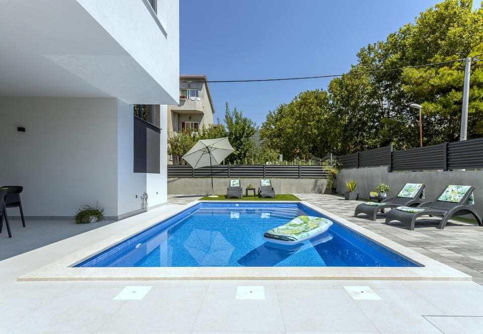 VILLA EMA KASTELA with private heated pool Villa in Šibenik-Knin County, Croatia