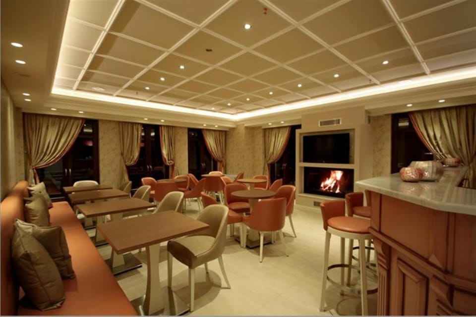 Lounge or bar