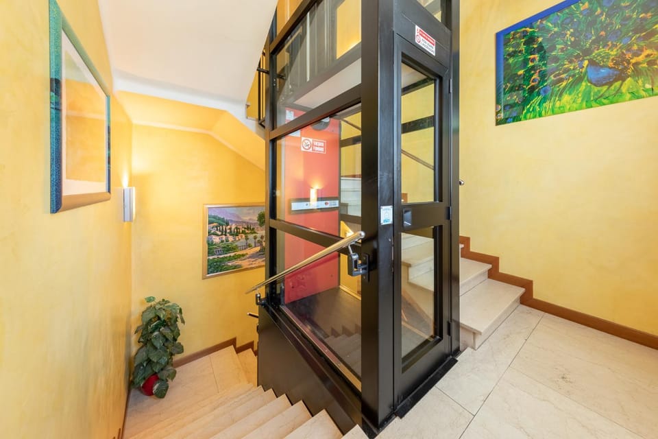 Nuova Aurora Bed and Breakfast in Venice