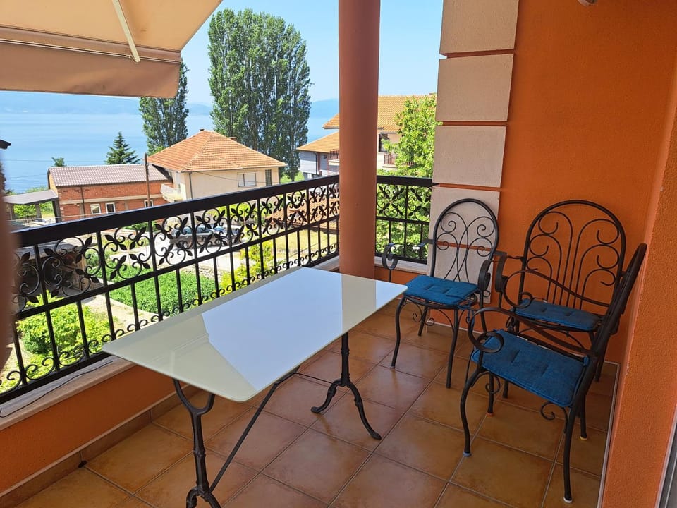 Vila Galeria Pestani Ohrid Apartment in Municipality of Ohrid, North Macedonia