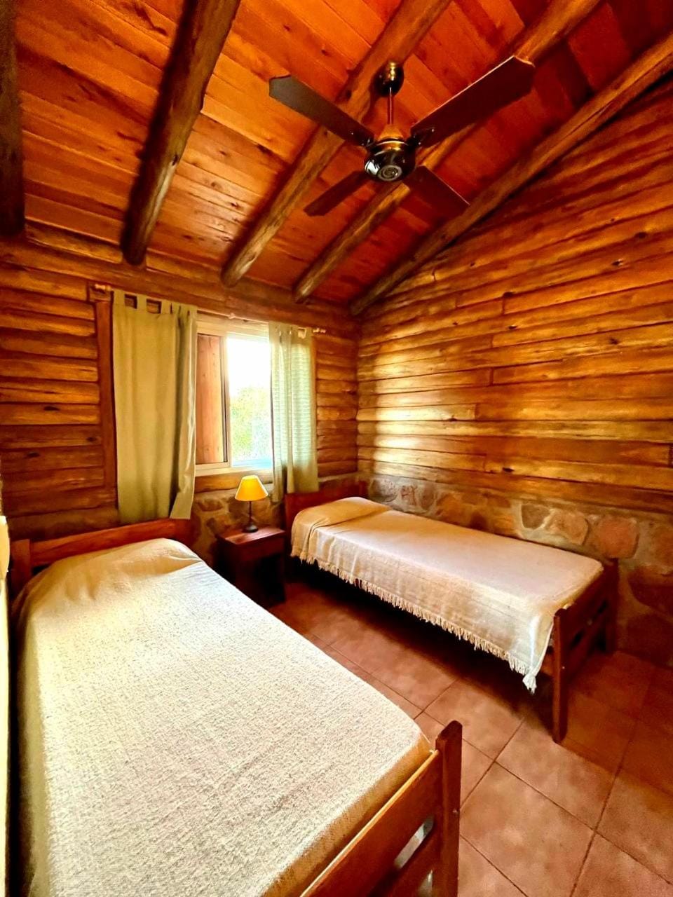 Bed, Photo of the whole room, Bedroom, fireplace