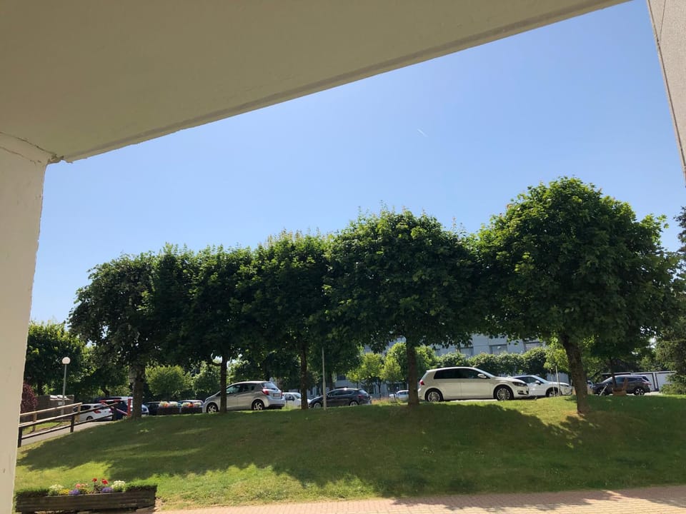 Garden view, Parking