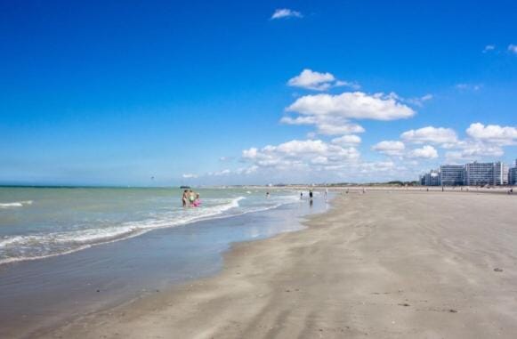 Les pieds dans le sable Apartment in Dunkirk
