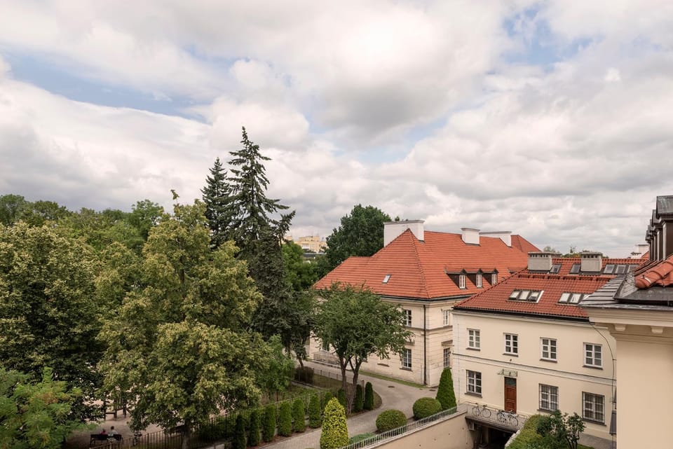Neighbourhood, City view, Garden view