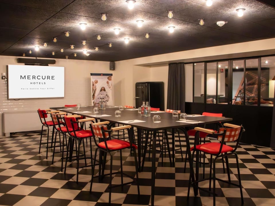 Meeting/conference room