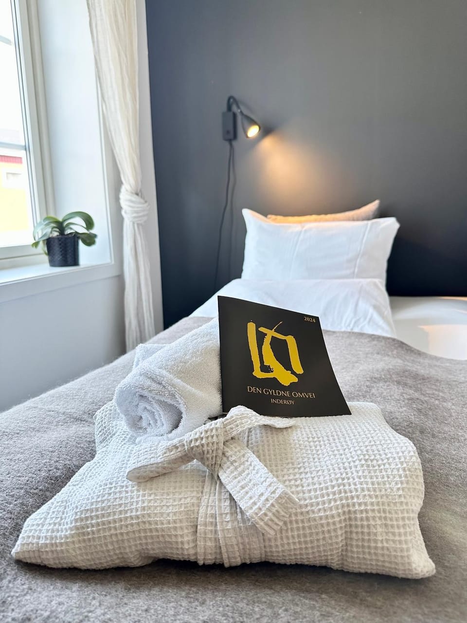 SAGA, unikt badehotell med 5 rom, sauna og badebrygge - Inderøy Hotel in Trondelag