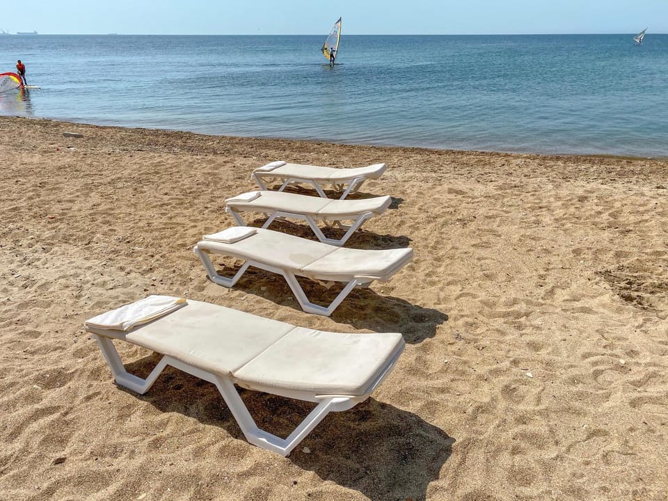 Sea view, sunbed