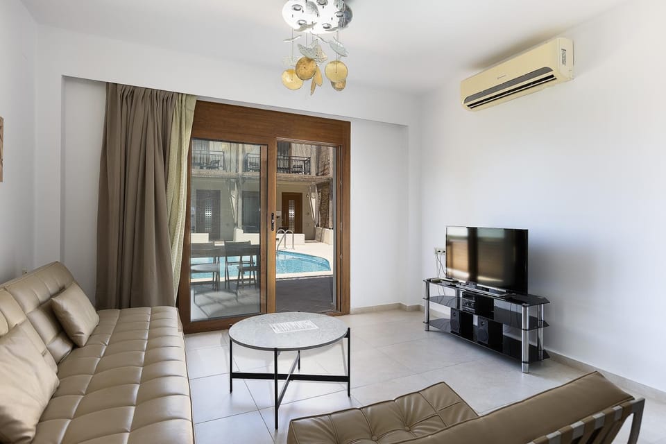 Balcony/Terrace, Living room