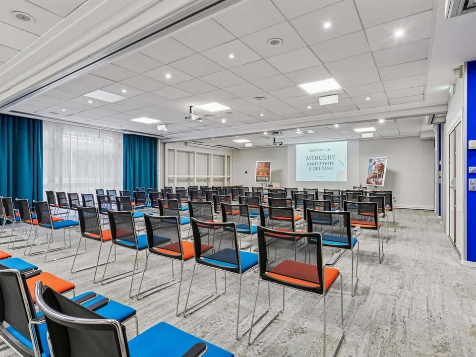 Meeting/conference room